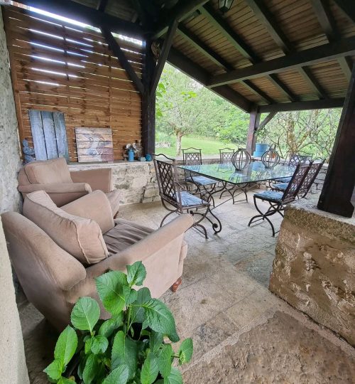 Screenshot_20220112-151747_Airbnb